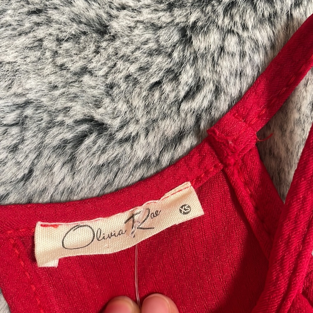 Red Dress - Picture 5 of 9